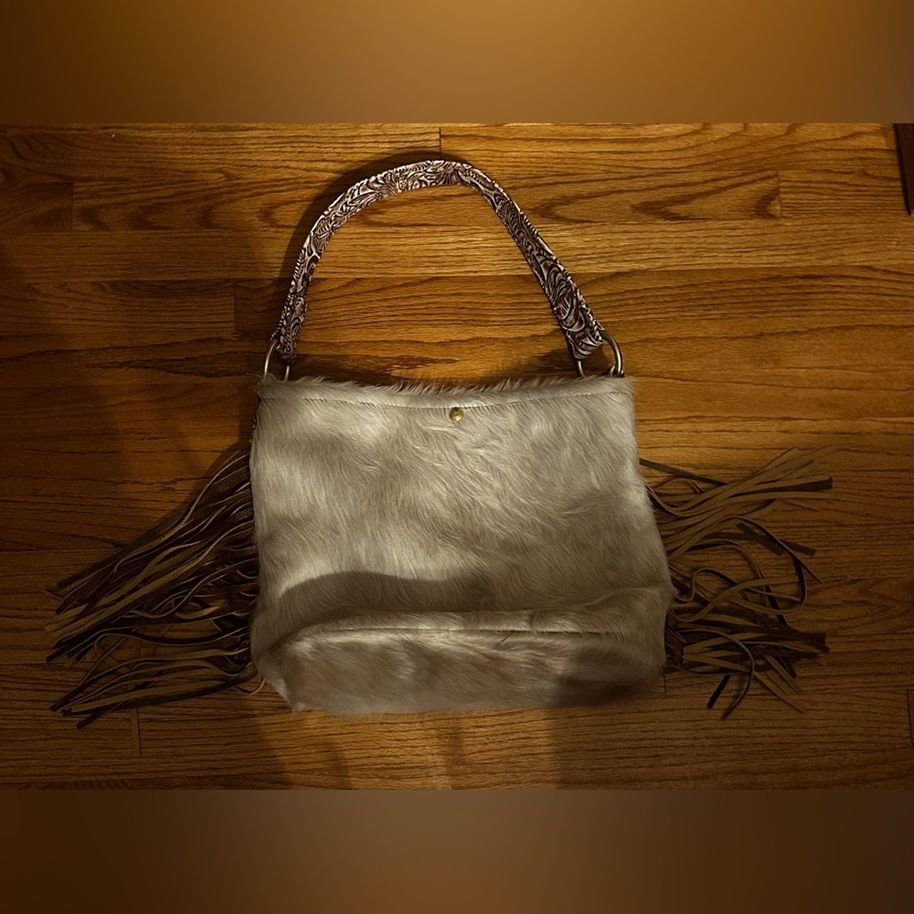 Wild Goose company cowhide and leather shoulder Bucket bag tote w Fringe - Picture 2 of 10